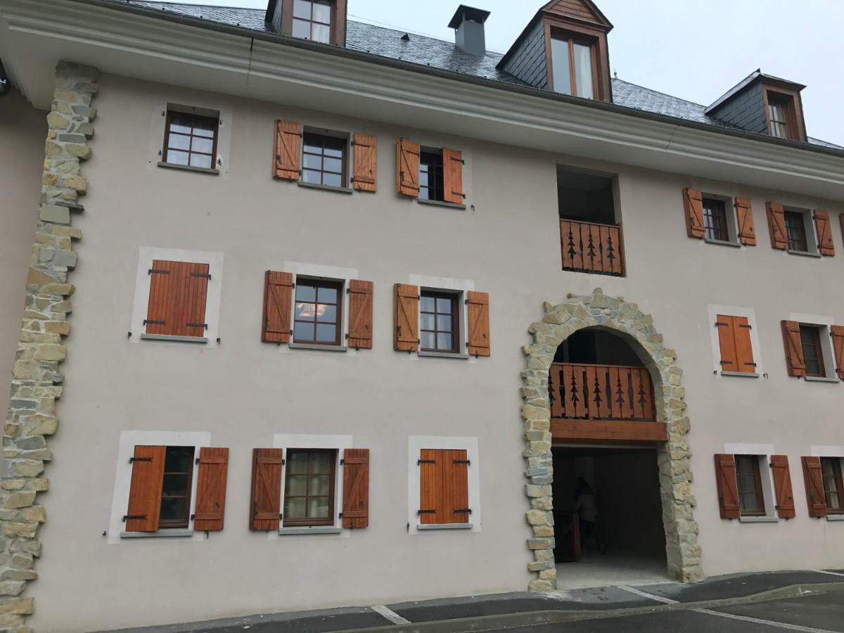 Appartement Tt Confort Au Coeur Des Montagnes Avec Vue Sur Les Montagnes Wifi Luz-Saint-Sauveur Exterior photo